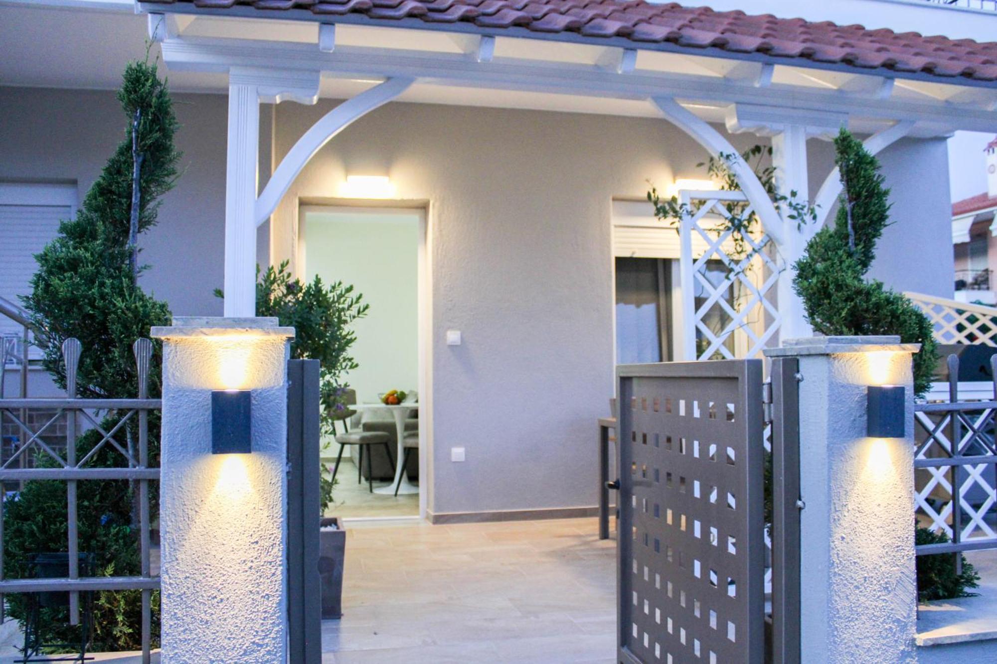 Comfy Apartments Nikiti  Exterior photo