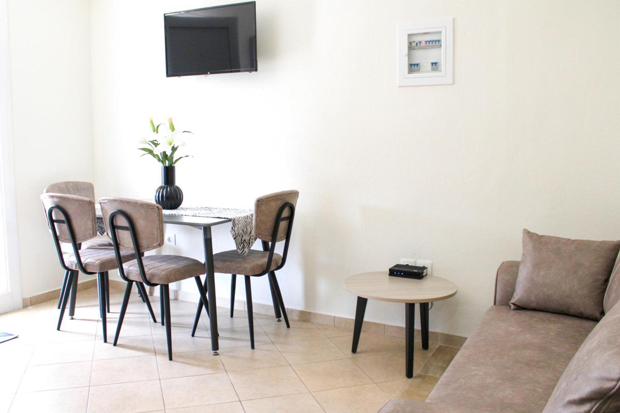 Comfy Apartments Nikiti  Exterior photo