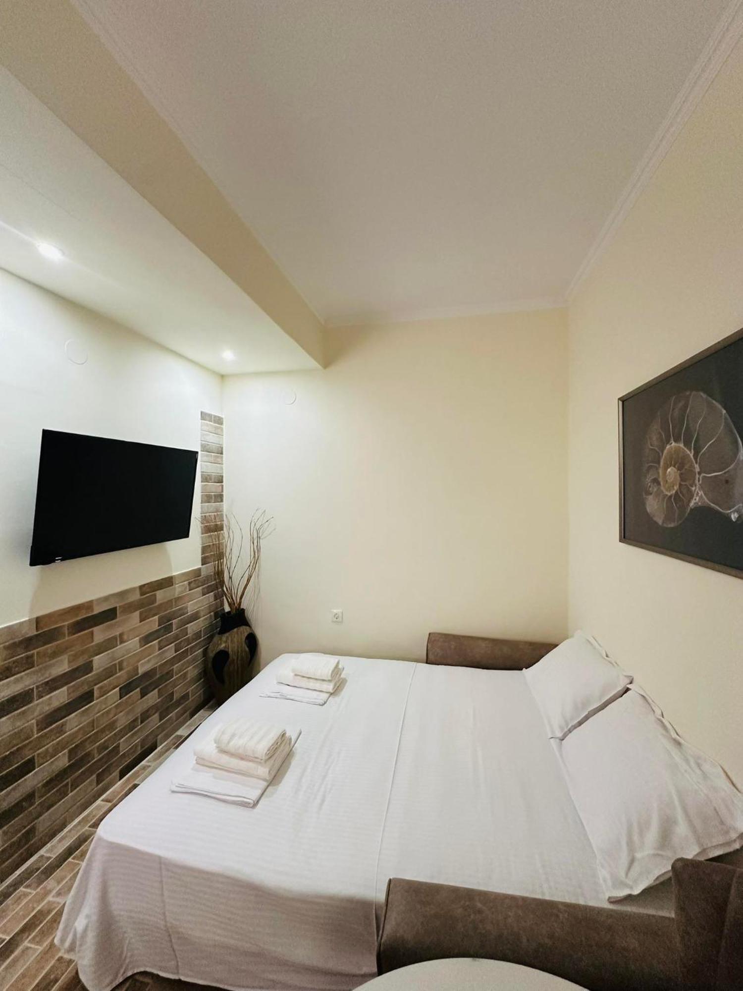 Comfy Apartments Nikiti  Exterior photo